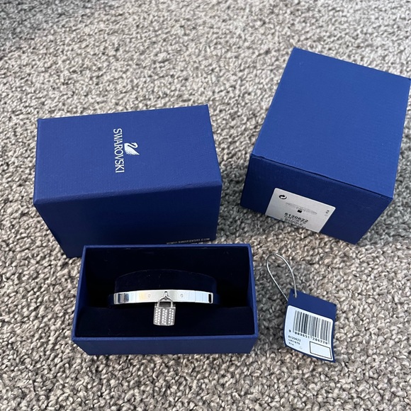 SWAROVSKI Bangle Bracelet - Picture 2 of 5